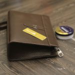 Clutch da bò cao cấp handmade khâu tay thủ công Lano CLTK029 màu nâu hông túi