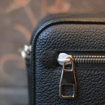 Túi clutch size 19 da togo Italia khâu tay thủ công Lano CLTK030 góc cạnh sắc nét