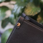 Túi Tote Da bò togo cao cấp Handmade Đựng Laptop 13inch Lano TDH012 góc nghiêng