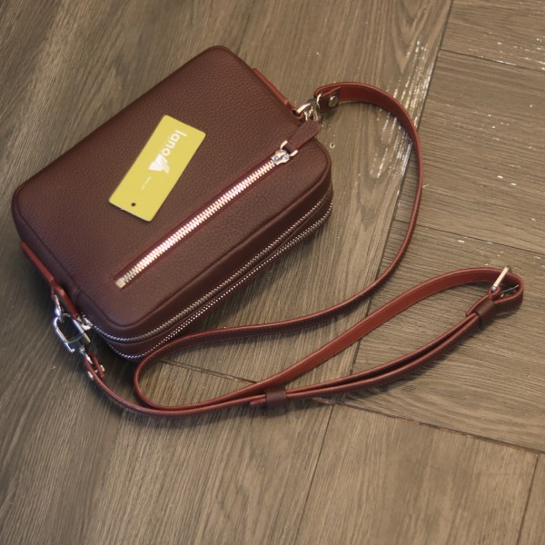 Túi đeo chéo khâu tay thủ công da bò Italia cao cấp Lano TDH020 khoá zip mặt sau