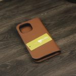 Bao da iPhone 14 promax handmade khâu tay Lano BDH04 góc nghiêng