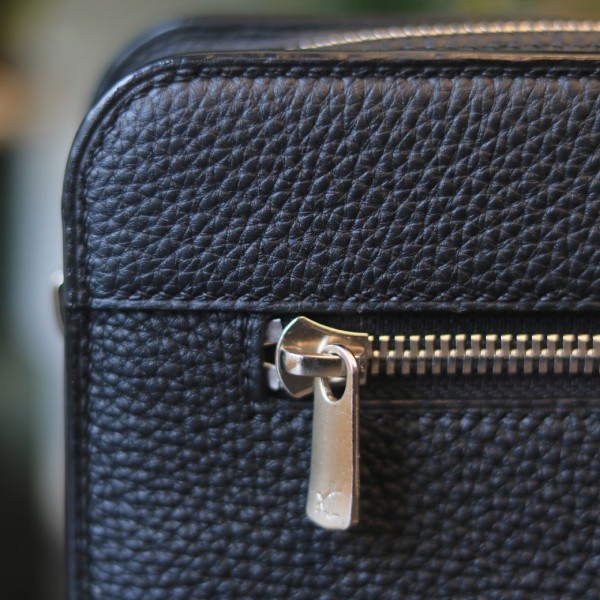 Clutch nam khâu tay thủ công da bê togo Pháp khoá vân tay Lano CLTK039 khoá zip ngoài
