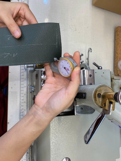 Chọn da làm ví handmade Chọn da làm ví handmade